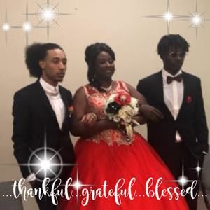 Meet your Posher, April